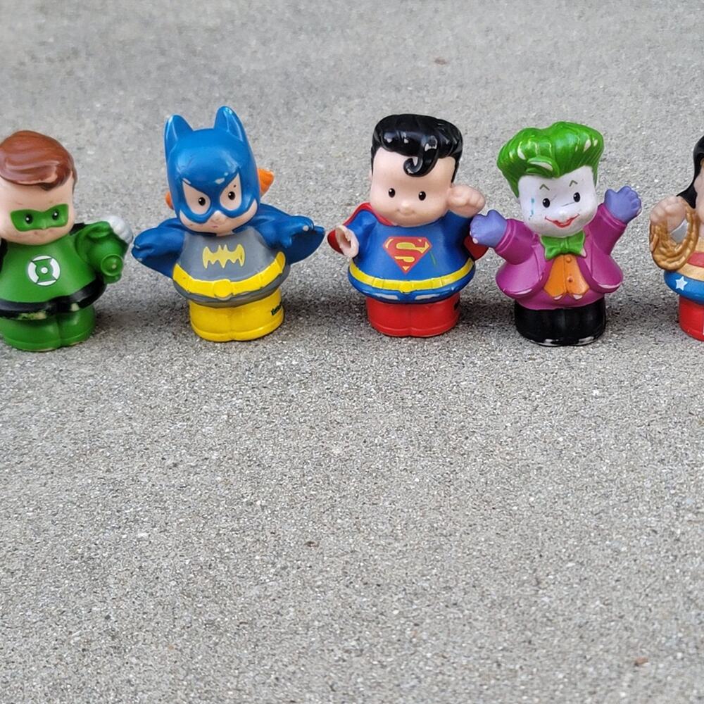 Fisher Price Little People DC Superheroes Toy Bundle - Picture 1 of 7